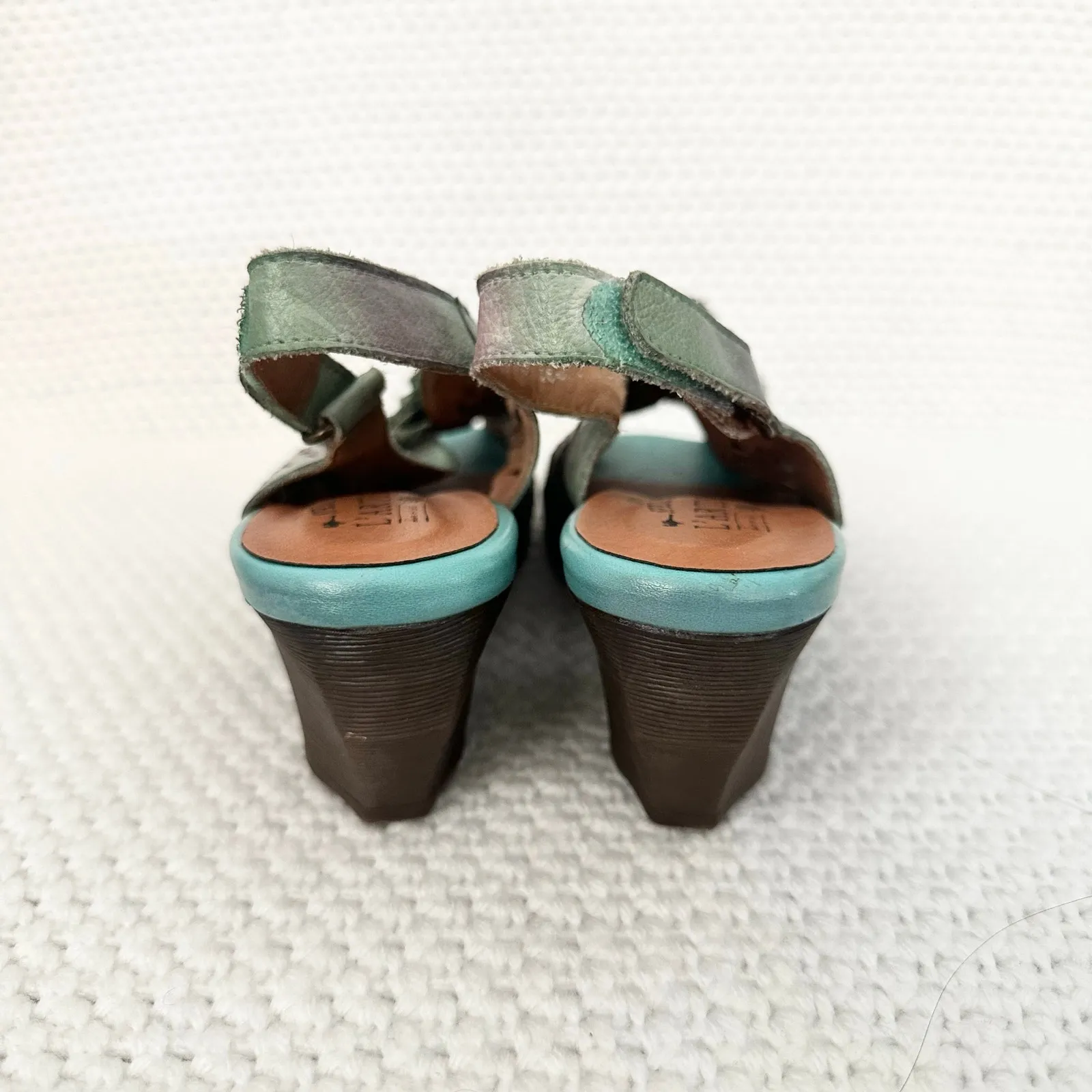 L'Artiste Lovella Green Purple Iridescent Laser Cut Floral Peep Toe Slingback 40 Size 9 - Image 6