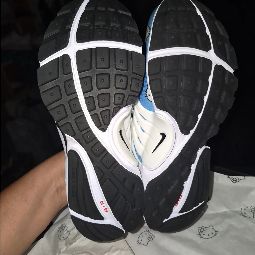 Nike Air Presto QS Hello Kitty University Blue Brand New Women’s  6.5-7 Youth 5 - Image 5