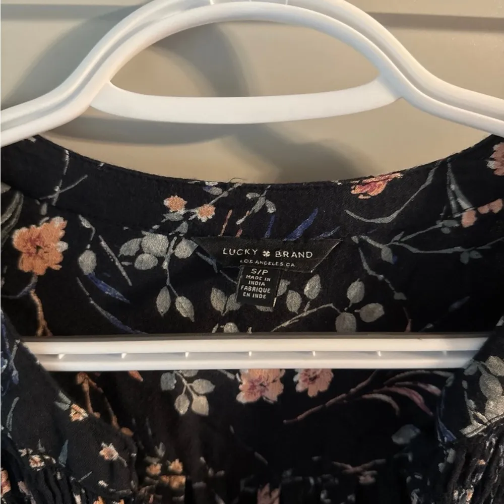 Lucky Brand Blouse Womens S Black Viscose Floral V Neck Long Sleeve Pullover Top - Image 3