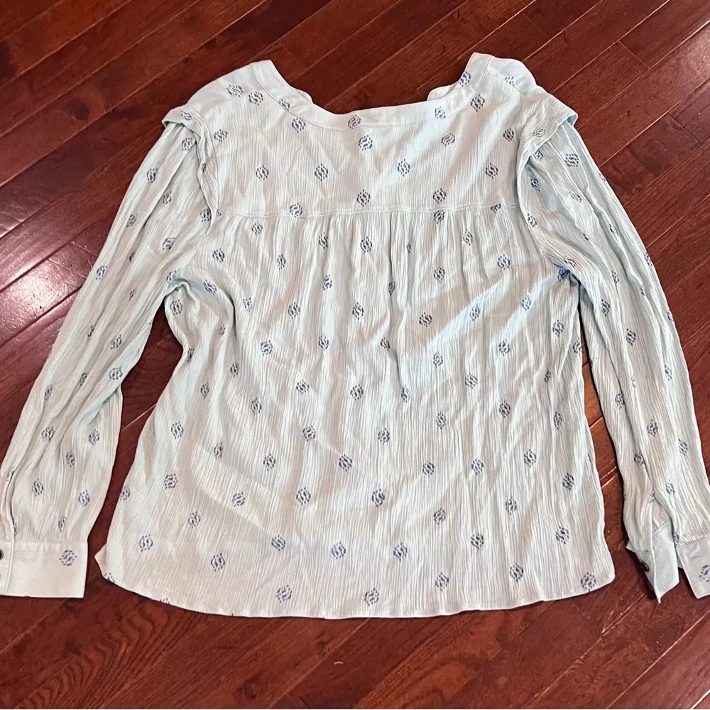 Long sleeve aqua split crew neck peasant top size XXL - Image 10