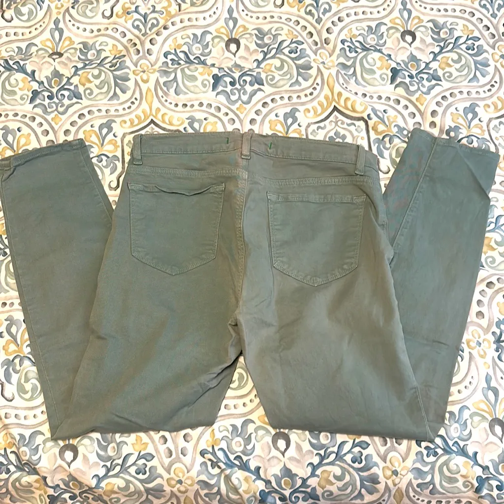 Sage green cropped pants - Image 2