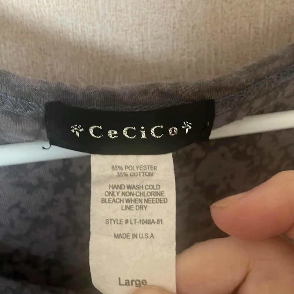 Cecico Gray Graphic 3/4 Sleeve Relaxed Tee large - Image 3