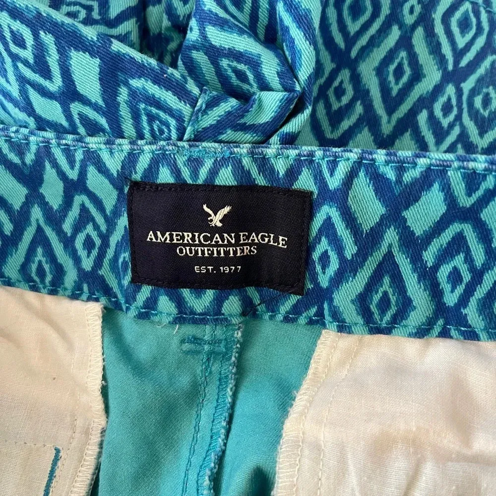 Women’s American Eagle midi shorts with turquoise/blue geometric print 4 - Image 3