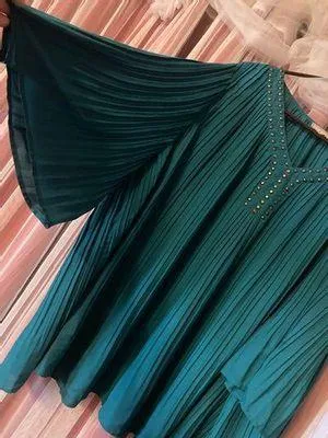 Woman Within Blouse - Image 3