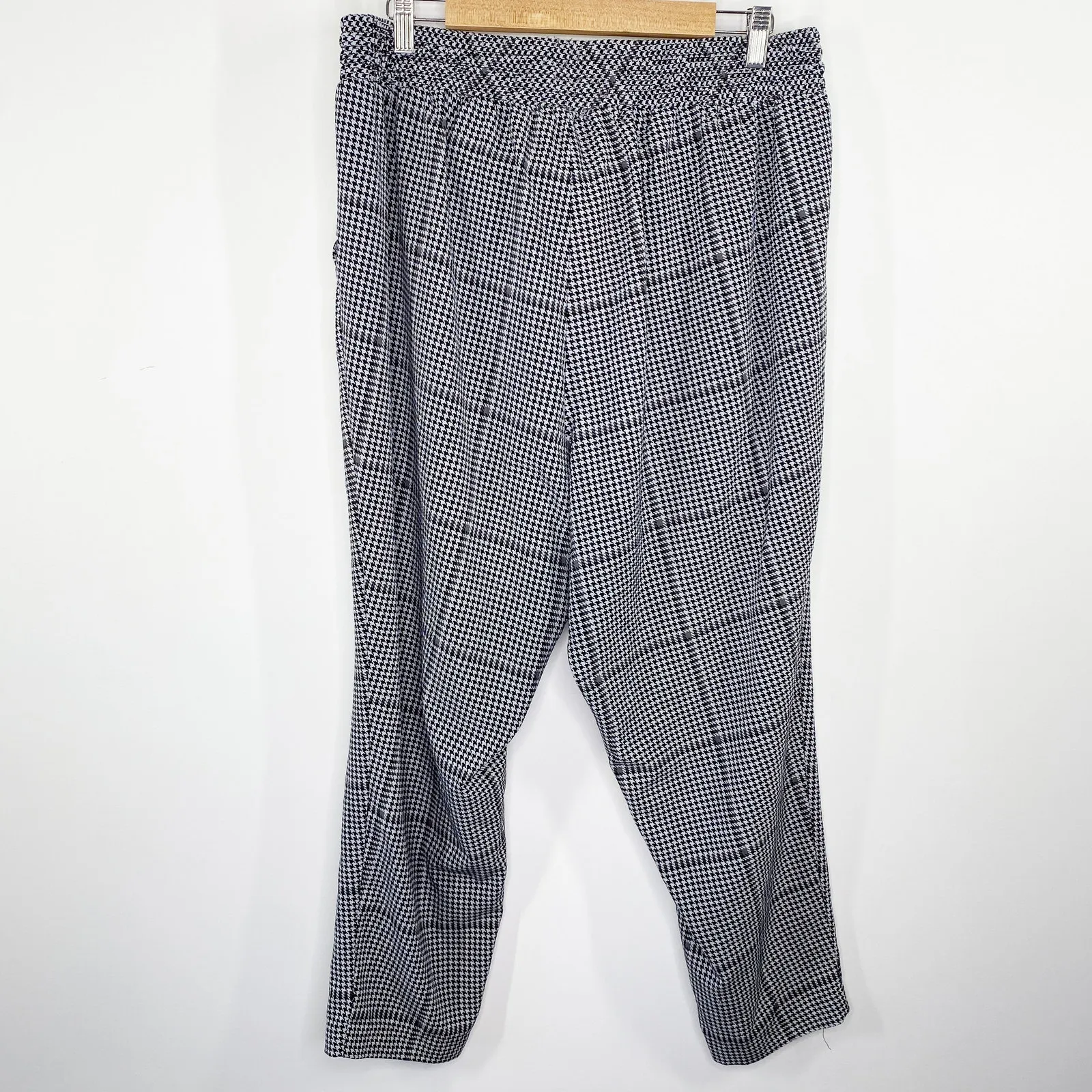 Torrid Black Plaid Pull On Tapered Ankle PantS Womens Size 1X Career Office - Image 2