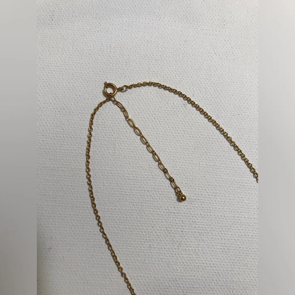 Sand Dollar Pendant Delicate Gold Tone Chain Faux Pearl Necklace 15 inches - Image 2