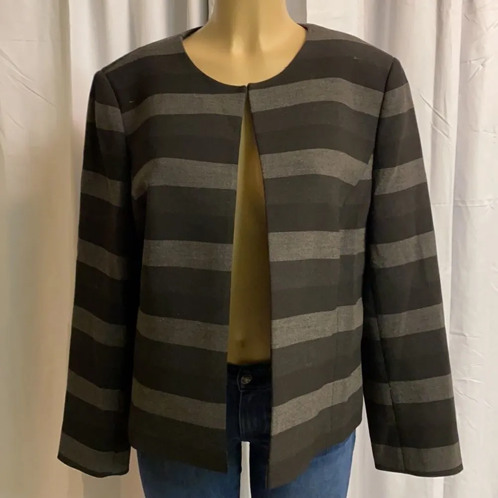 Tahari Arthur S. Levine Plus Striped Blazer D29 - Image 3