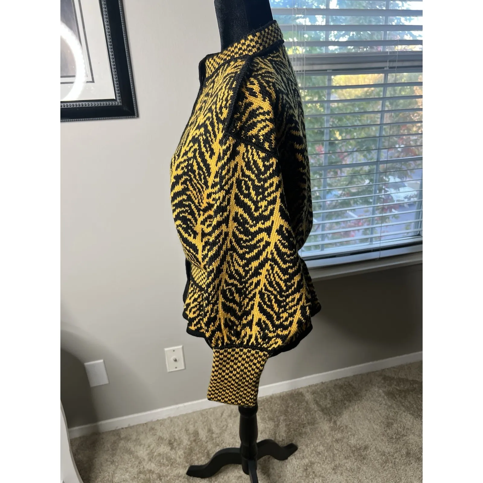 Vigdis‎ Design Handmade In Norway New Wool Vintage Sweater Medium NWOT RARE Black - Image 4