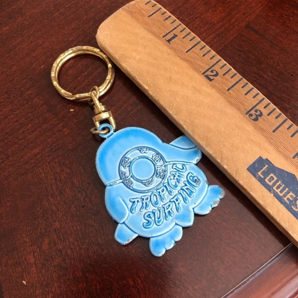 Vintage Penguin Keychain - Image 3