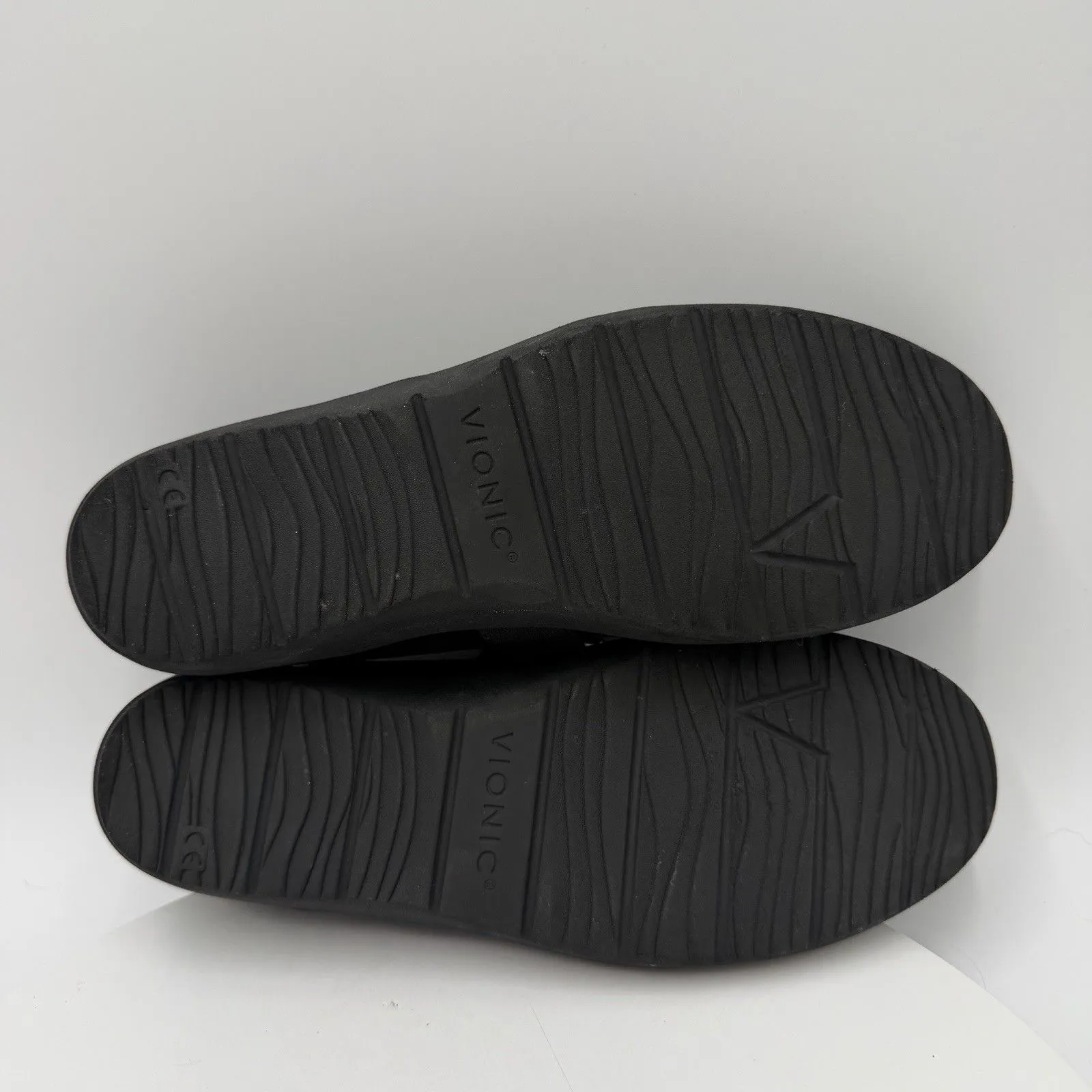 Vionic Shelby Mary Jane Black Suede Flats Women’s Size 8.5M - Image 7