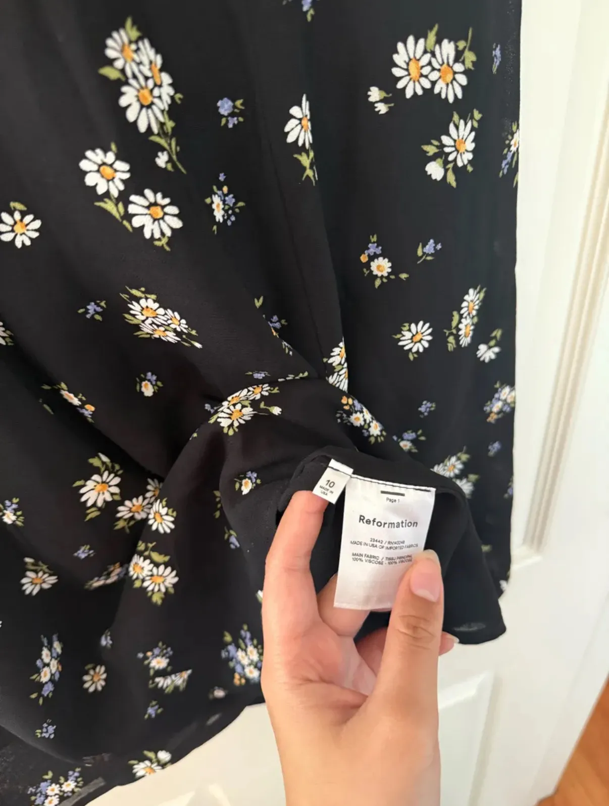 REFORMATION Maylin Black Daisy Floral Print Mini Dress - Image 9