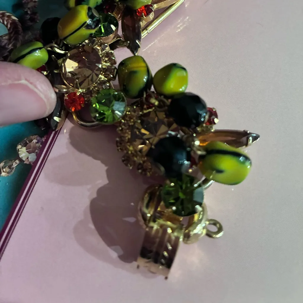 Juliana D & E Carmen Miranda book piece nugget bead bracelet Gold - Image 7