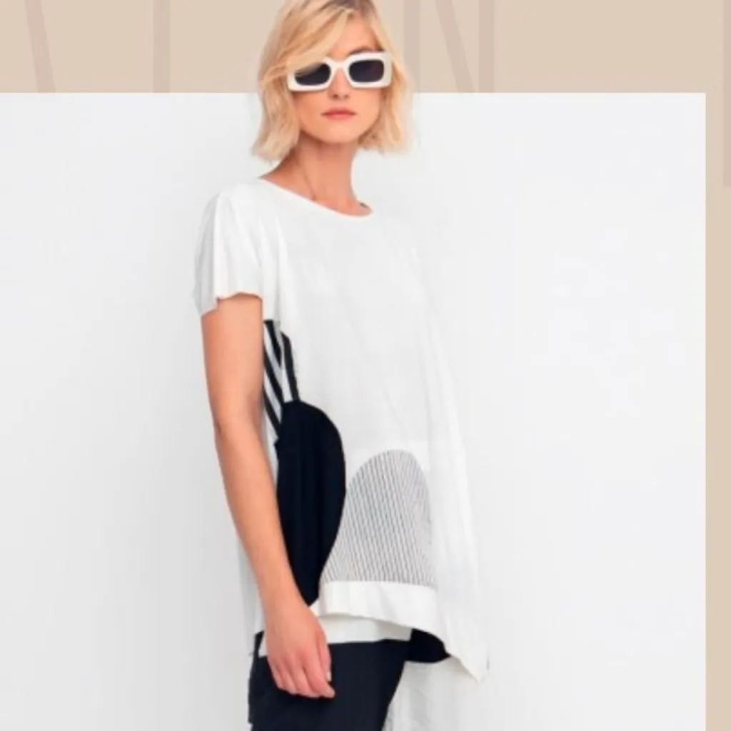 Ozai N Ku Asymmetric Jersey Knit Short Sleeve Off White Black Patch Side Top L Size L - Image 2