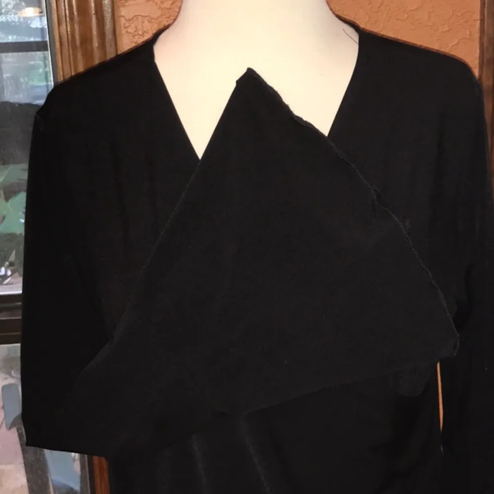 Peplum w/flared sleeves - Image 2