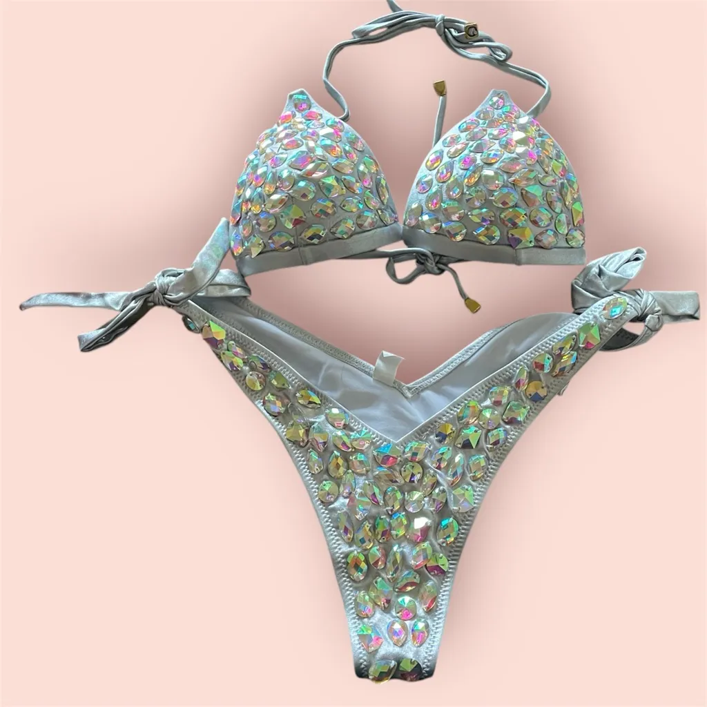 The Lumi Shop Silver Disco Crystal Embellished Silver Bikini size Large (NWOT) - Image 2