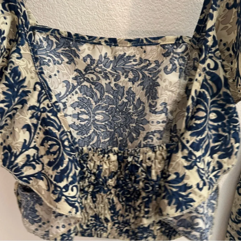 Floral Blue and Cream Women's Set - Image 9