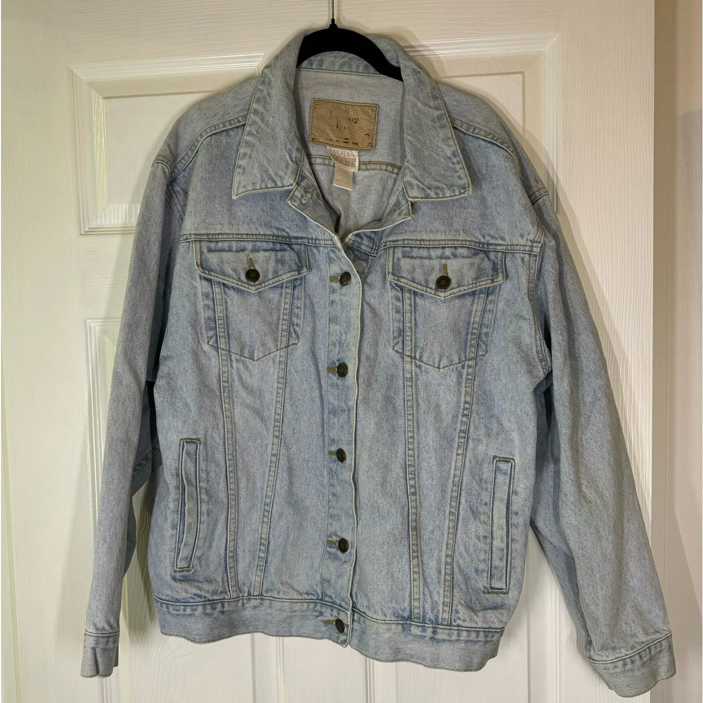 The London Jean MODA INT’L Vintage Denim Jacket Large Light Wash Oversized Blue - Image 3