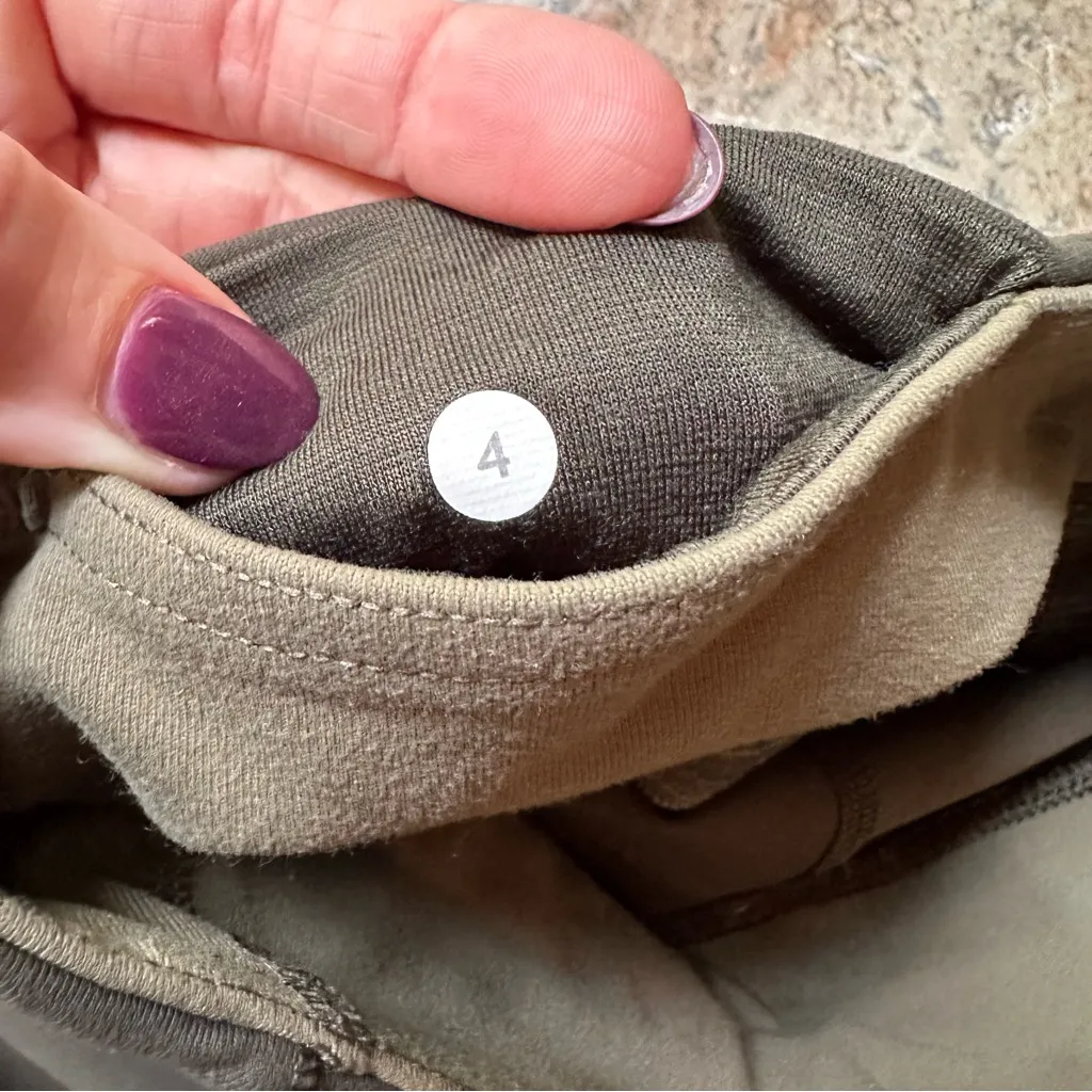 Lululemon Give Me Qi Crop Cyber Stripe Gator Green Women’s Size 4 - Image 6