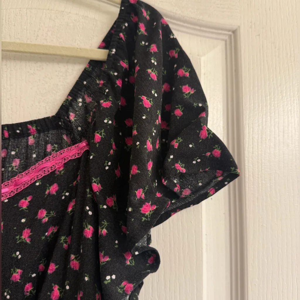 Betsey Johnson x Torrid Black Gauze Romper Pink Floral & Lace Trim - size 1 - Image 6