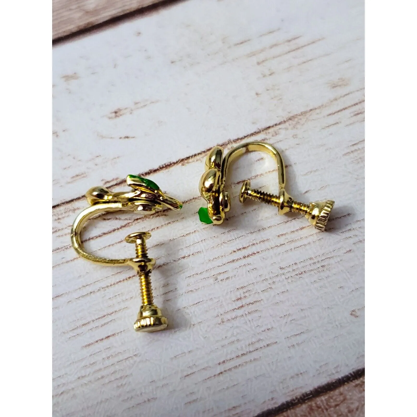 Vintage Screw On Earrings - Image 4