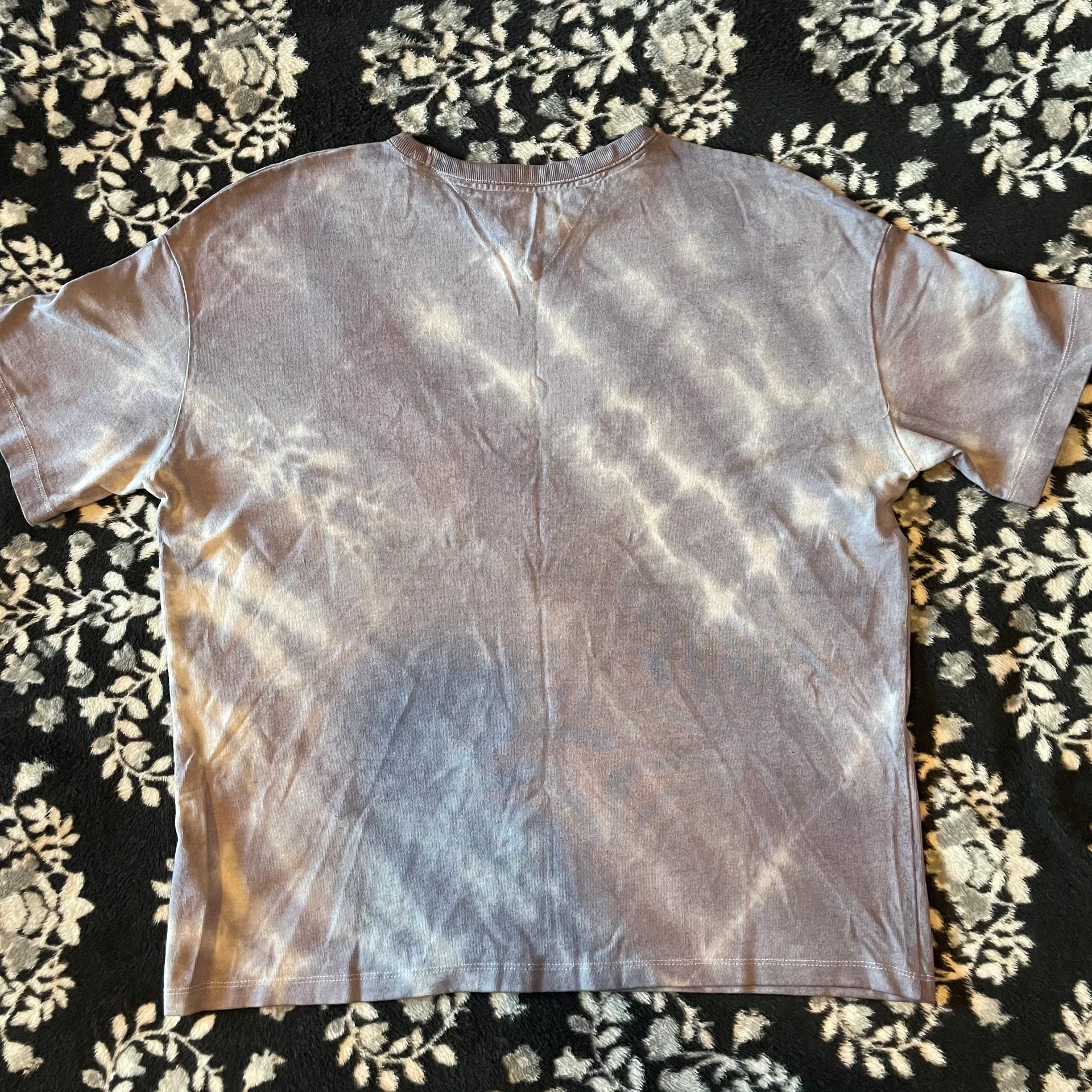 Tommy Hilfiger Vintage Tshirt size M - Image 2