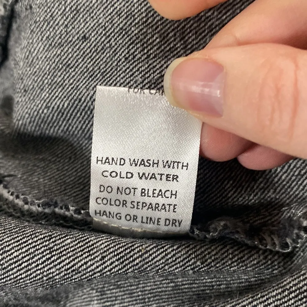 Le Lis shimmer and shine sequined cropped denim jacket with fringe hem size S - Image 16