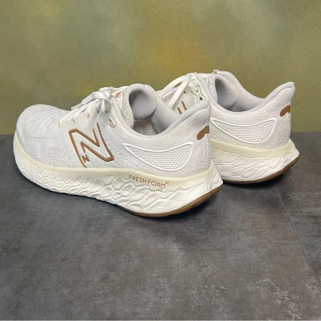 New Balance Fresh Foam X 1080 Women's White Running Shoes Size 8.5B - Image 10