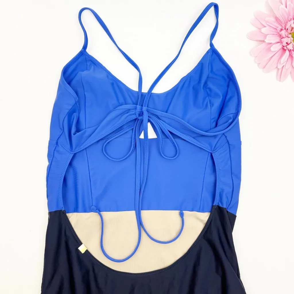 Summersalt The Swan Dive One-Piece Swimsuit Deep Sea Hydrangea Blue Pool Beach - Image 7