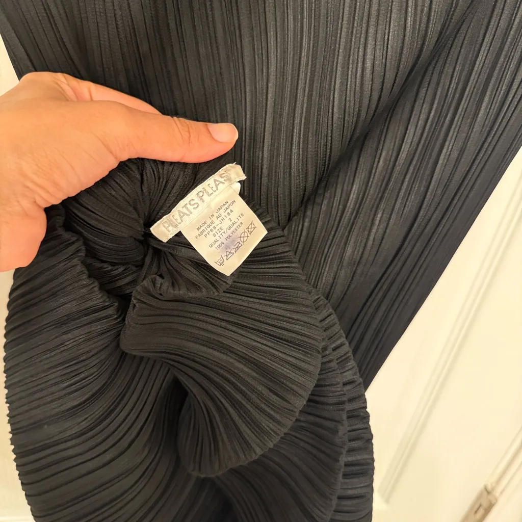 Issey Miyake Pleats Please Sleeveless Pleated Midi Dress Black Size M - Image 4