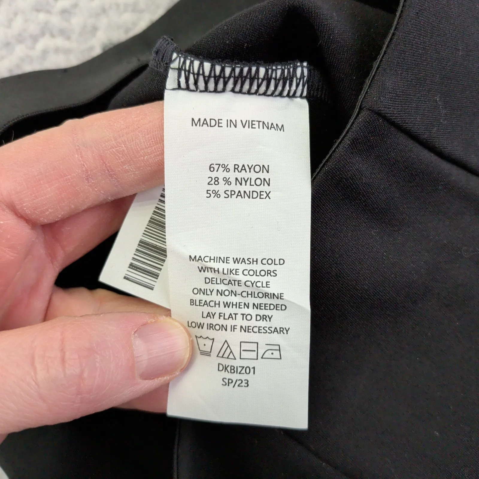 Quince Ultra Stretch Ponte Pintuck Ankle  Pants Black Casual Dress Women's Large - Image 4