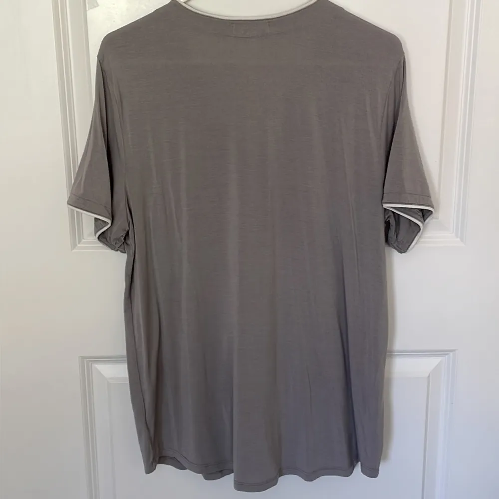 Barefoot Dreams Luxe Milk Jersey PJ Top Medium - Image 3