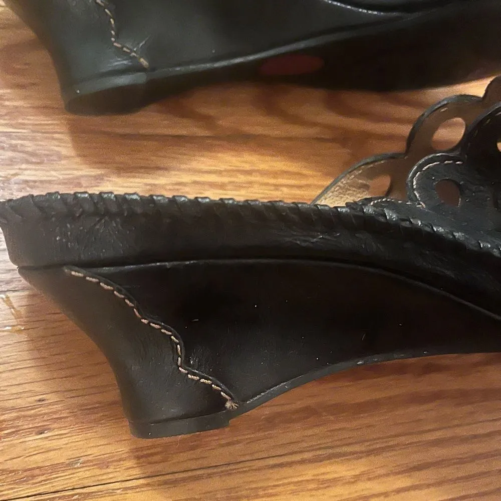 Clarks Artisan Wedge Heel Thong Sandals Black 8M - Image 5