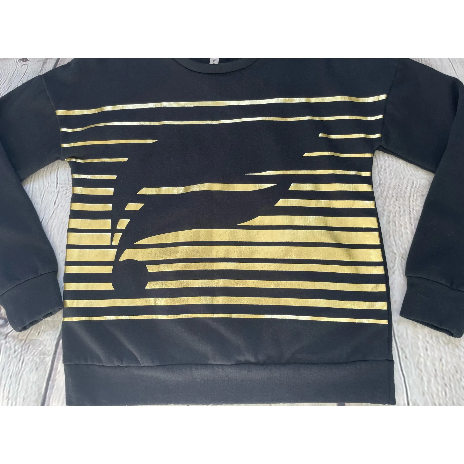 Fabletics Metallic Gold Snowshoe Pullover - Image 9