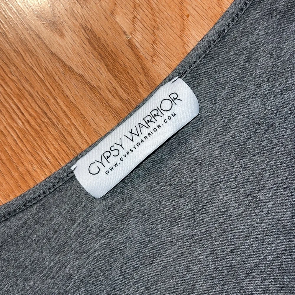 Long Sleeve Crop Top - Image 5