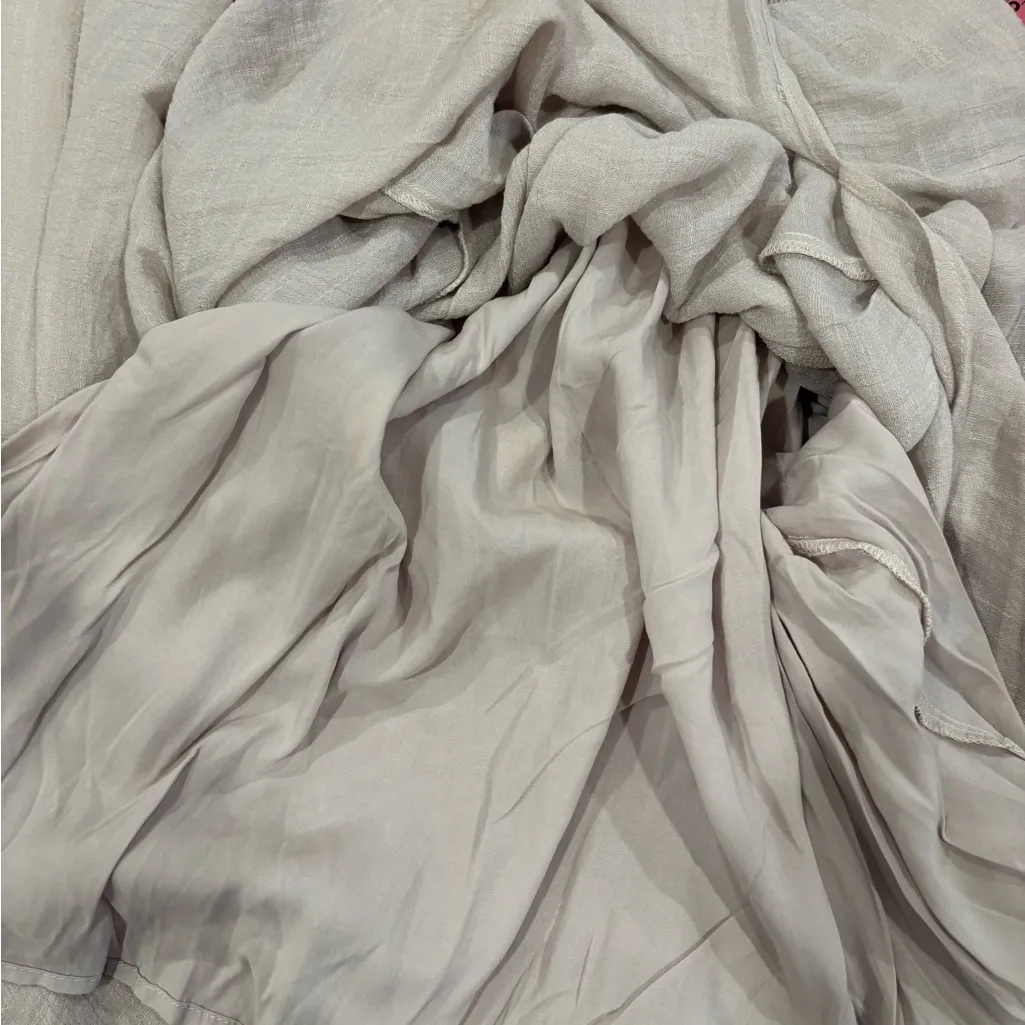 Vici‎ ( Aakaa)  Beige Maxi Dress size Small NWT - Image 11