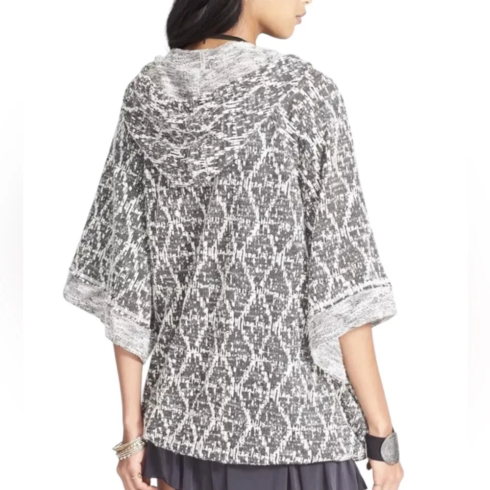 FREE PEOPLE SANTA FE BLACK WHITE KIMONO ZIPPERED OVERSIZED HOODIE LARGE L - Image 5