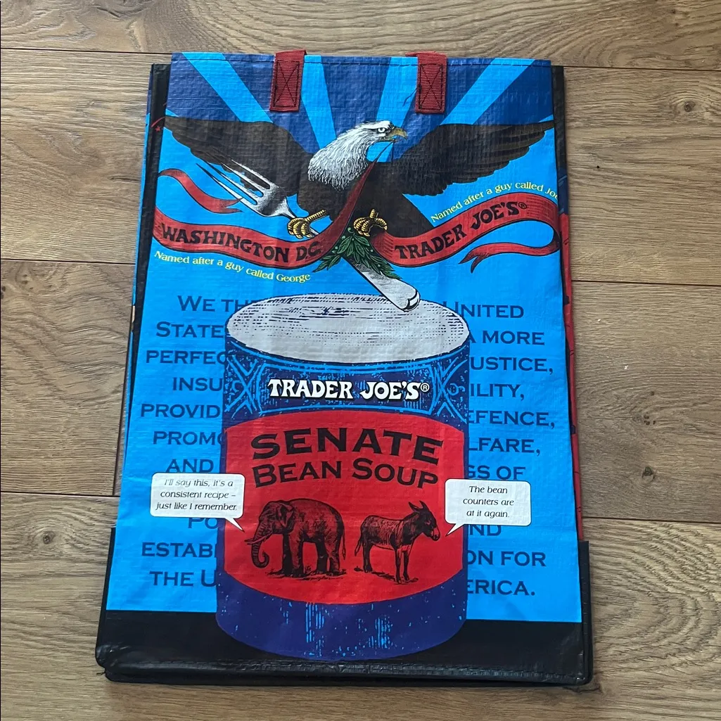 Trader Joe’s ♥️🩵 Reusable Grocery Tote Washington DC bag NWT New with tags Blue - Image 2