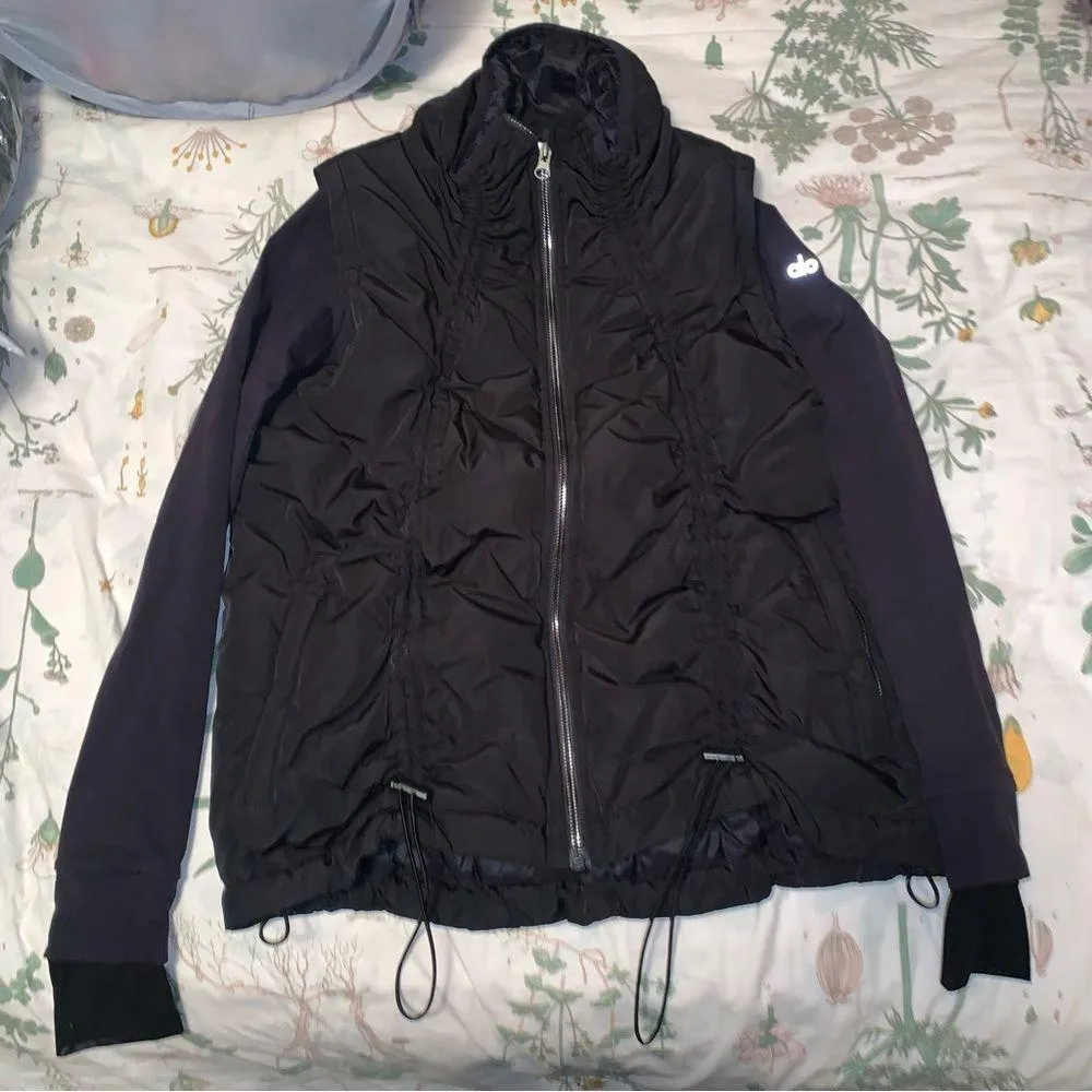 Alo yoga cool breaker jacket - Image 3