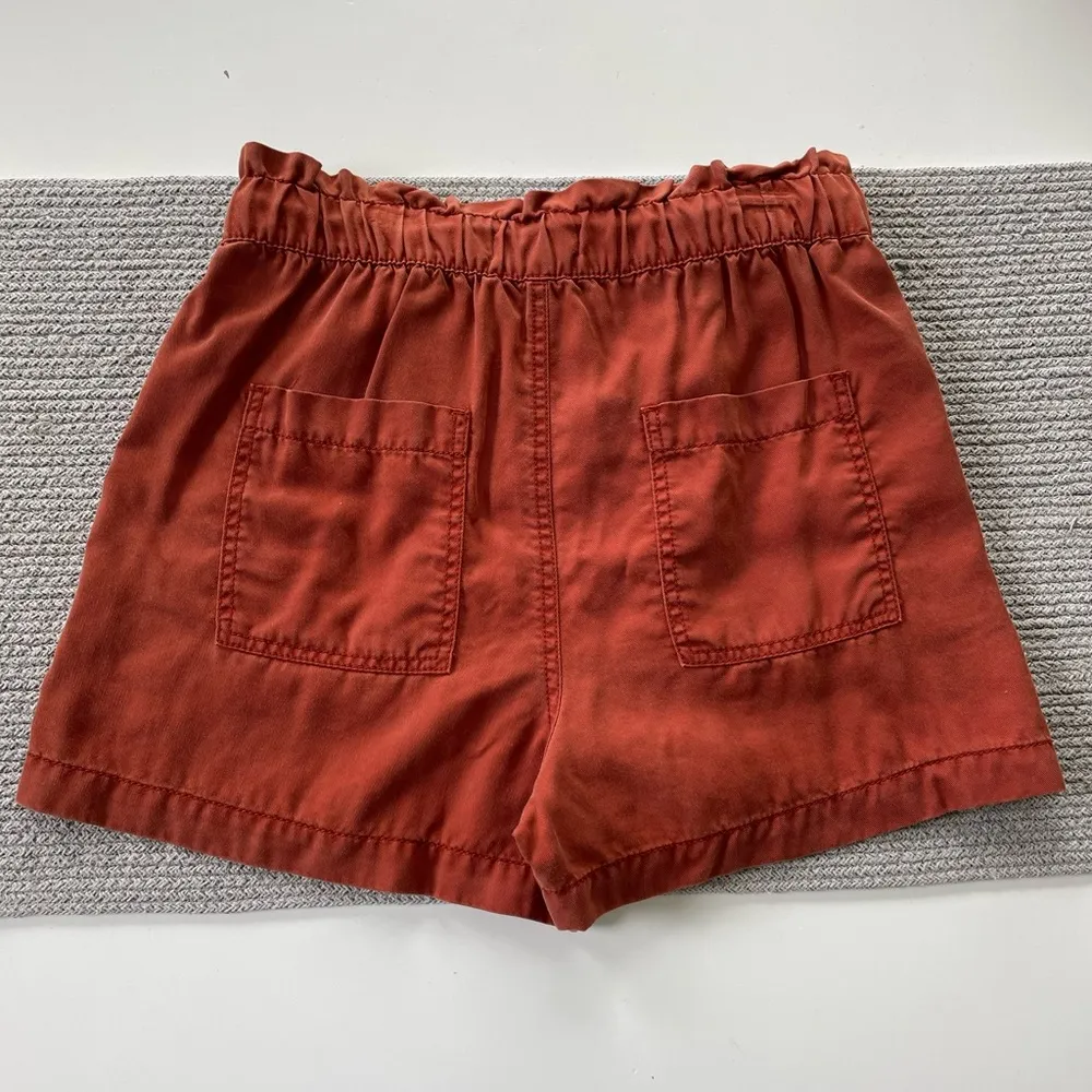 LOFT Dark Red Drapey Lyocell Drawstring Waist Flowy Shorts Size Small - Image 2