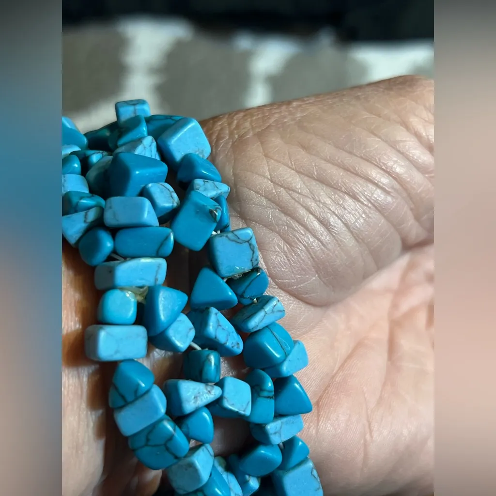 Turquoise Beaded Bracelet Blue - Image 3