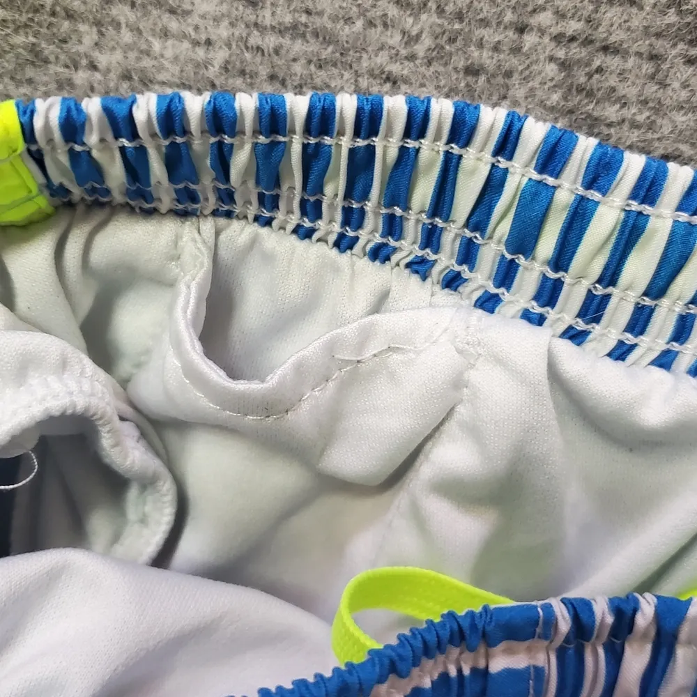 Nike Dri Fit Women’s Medium Striped Running Shorts Lined - Image 3