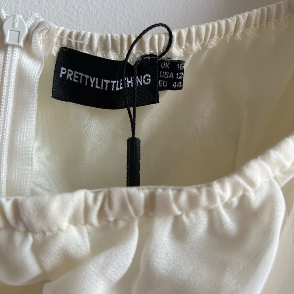 PrettyLittleThing Cream Satin Top - Image 4