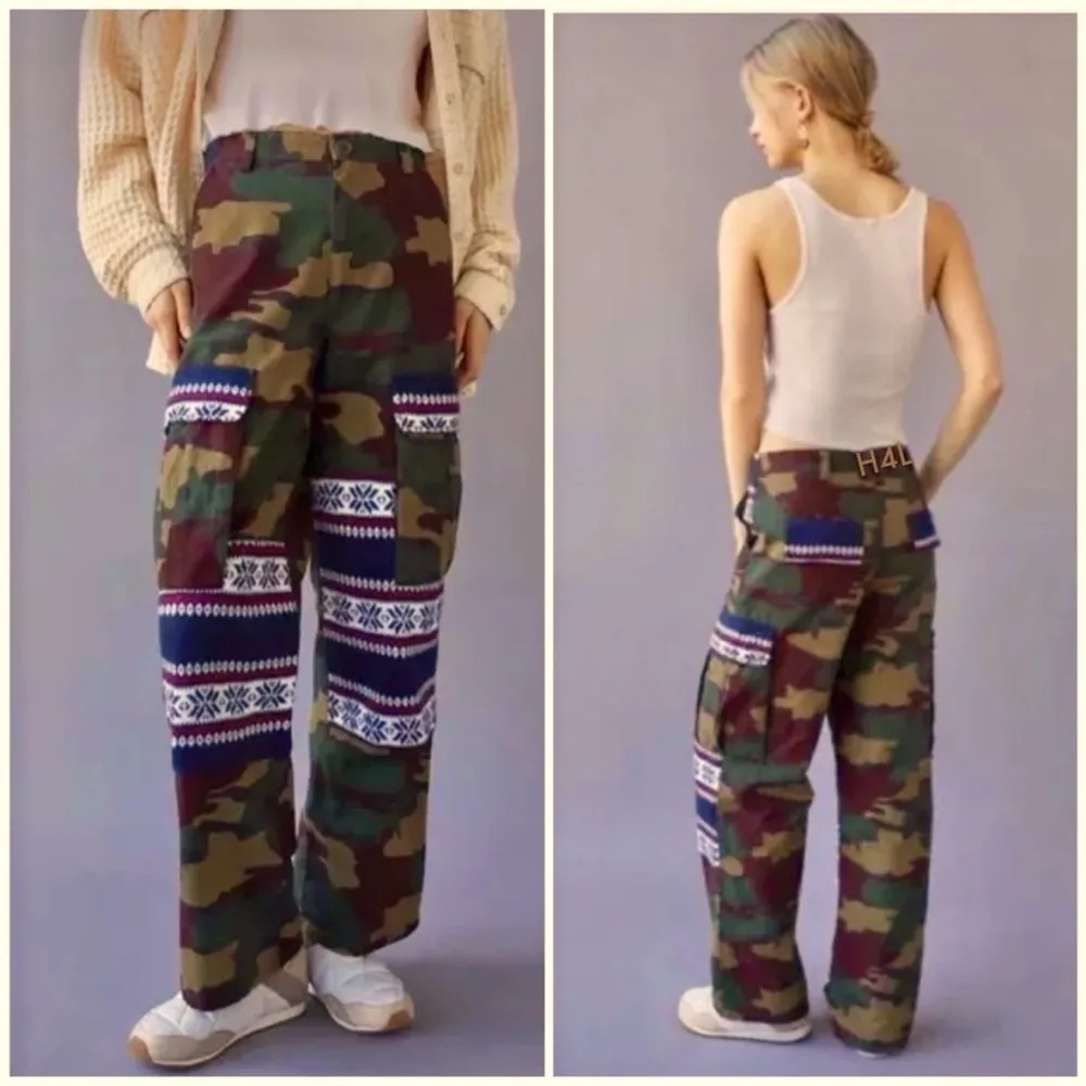 Urban Outfitters NWOT Camo Cargo Knit Patch Pants - Image 4