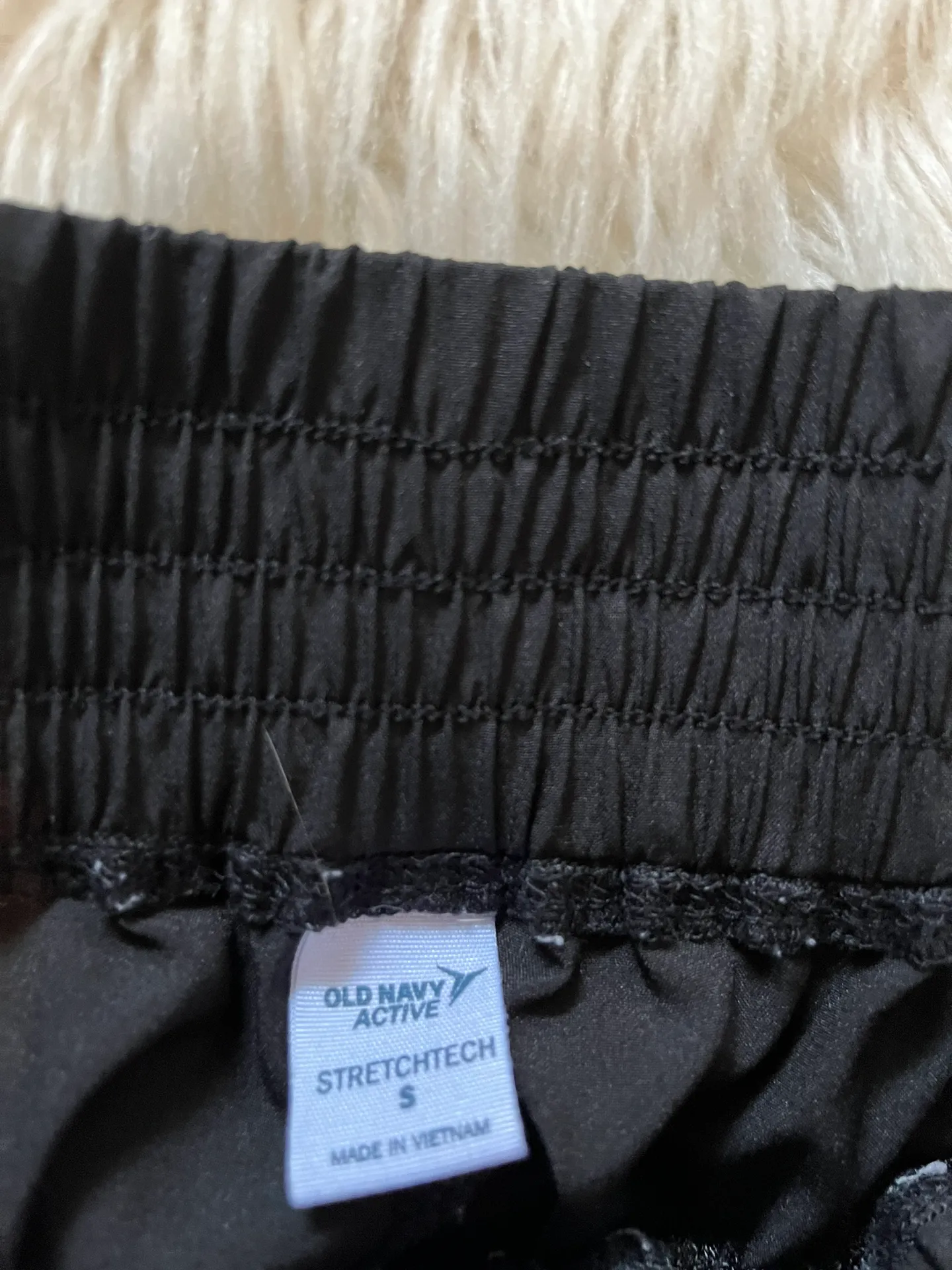 Old Navy Active Joggers - Image 4