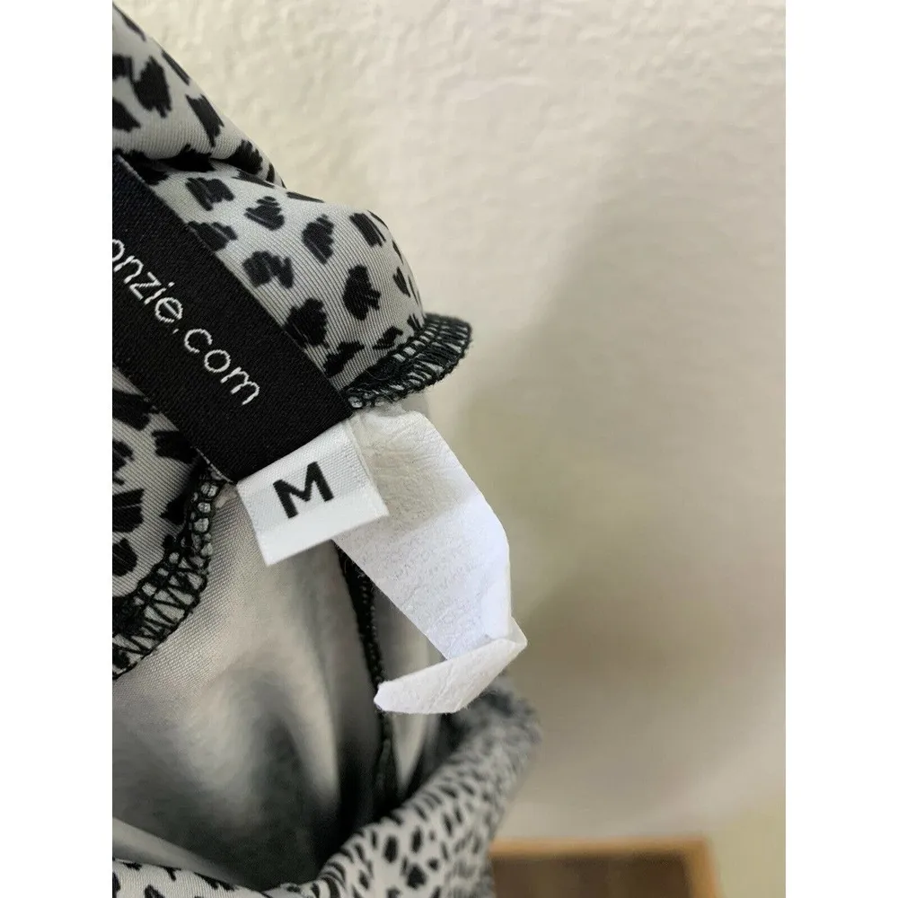 Onzie Flow High Waist Legging Black White Animal Print - Image 4