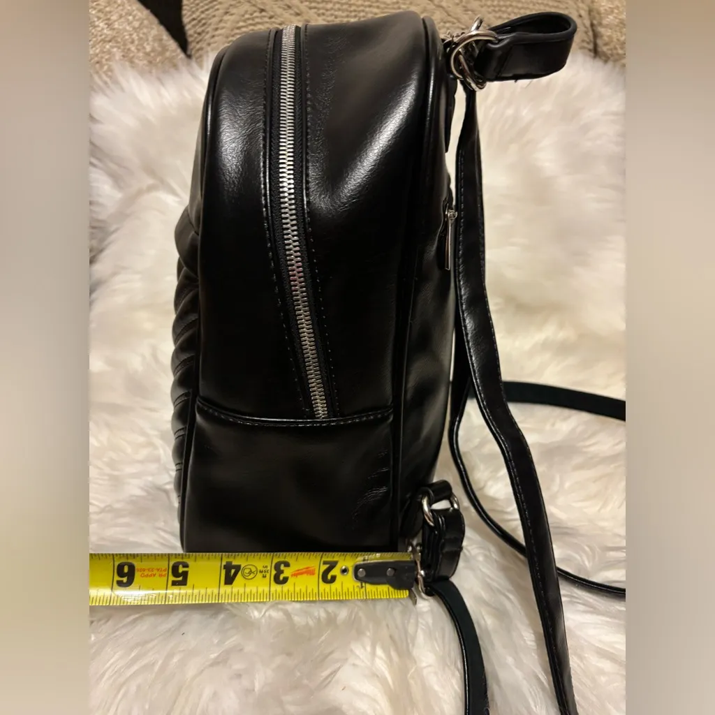 💛💚DAVID JONES PARIS Black Leather 🎒 BACKPACK.💛💚 Black - Image 11