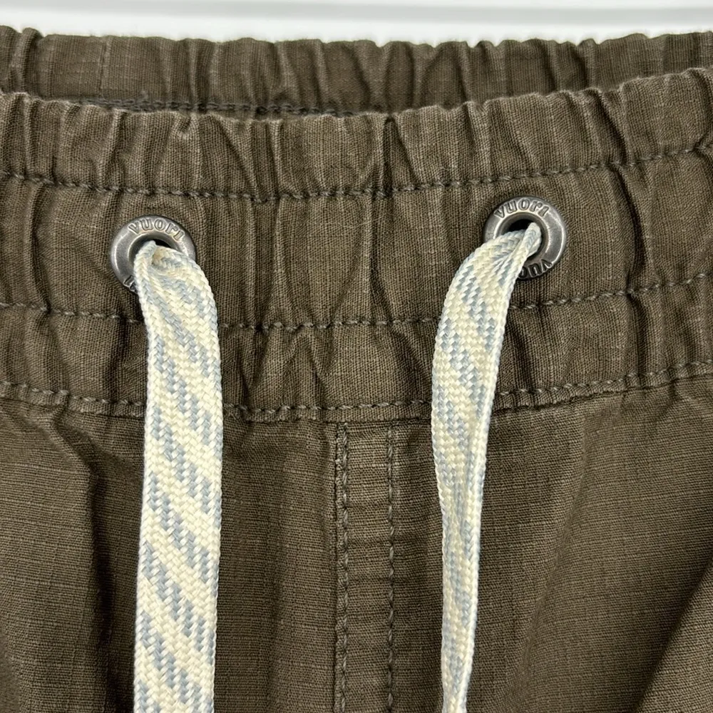 Vuori Vintage Ripstop Pant Women’s Size Small in Dark Oregano Green / Brown - Image 2