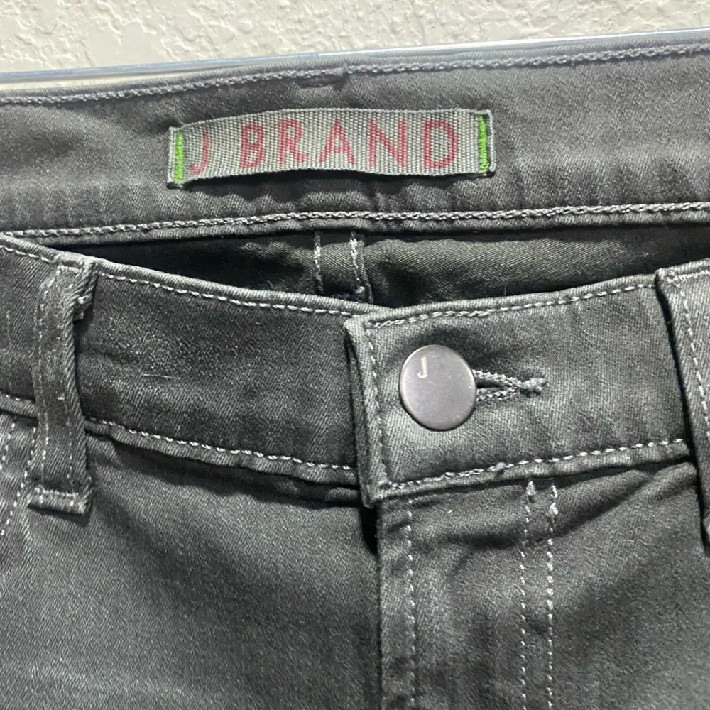 J brand skinny leg dare size 27 - Image 2