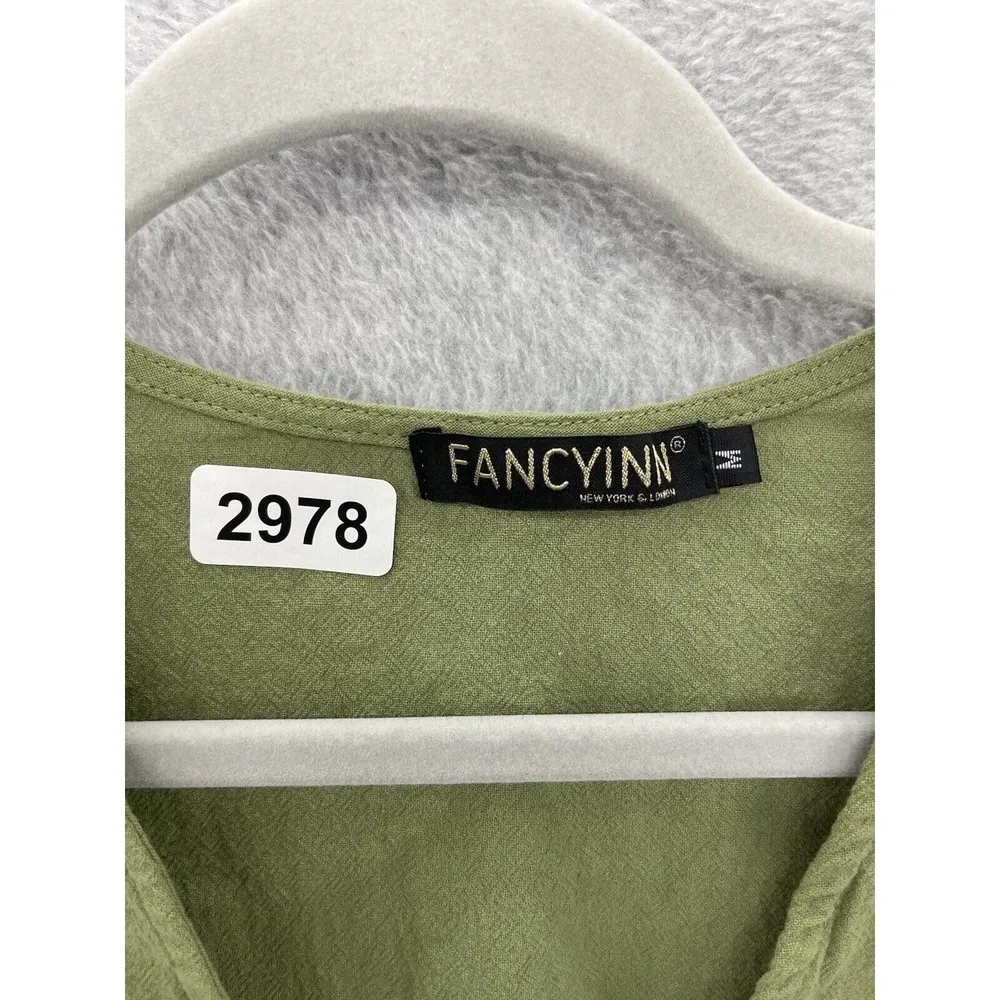 Fancyinn  Women's Blouse Cropped V Neck Solid Green Pleated Hem Size Medium - Image 8