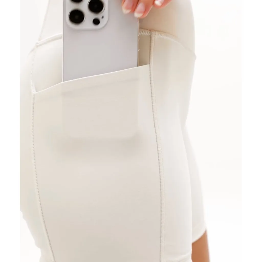 New Athleta S Salutation Stash High Rise 5" Short Bone White Small - Image 6